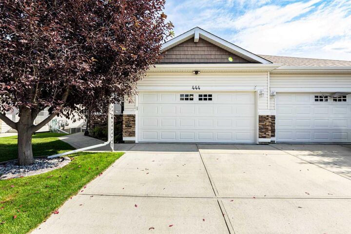 Property Photo: 444 Jenkins Drive AB T4P 3X1
