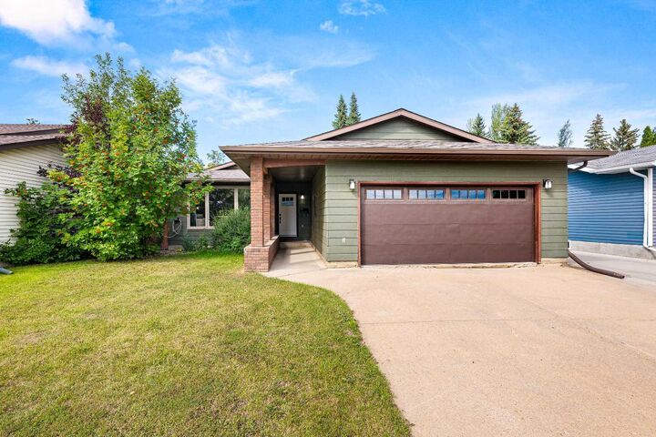 Property Photo: 5410 28 Street AB T9V 2M2