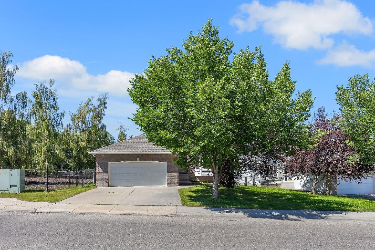 Property Photo: 694 Panorama Hills Drive NW AB T3E 8G8