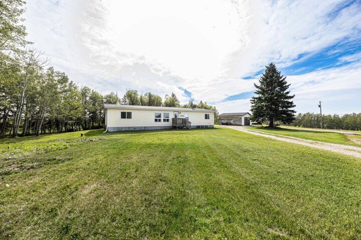 Photo de la propriété:  35457 Range Road 13  AB T4G 0J2 