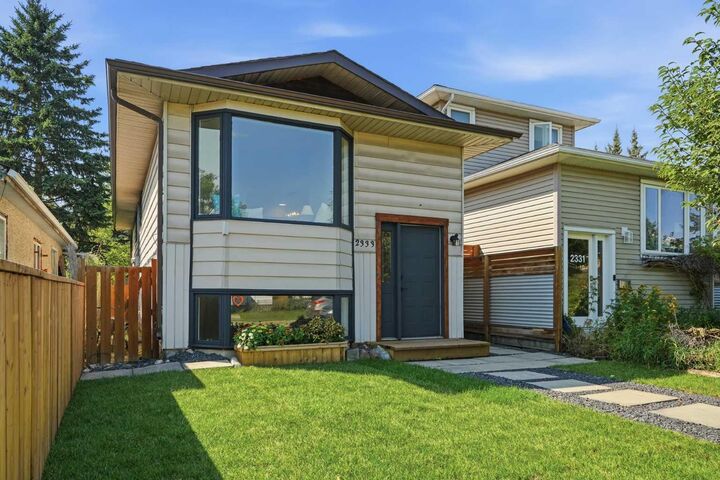 Photo de la propriété: 2333 16 Street SE AB T2G 3R1