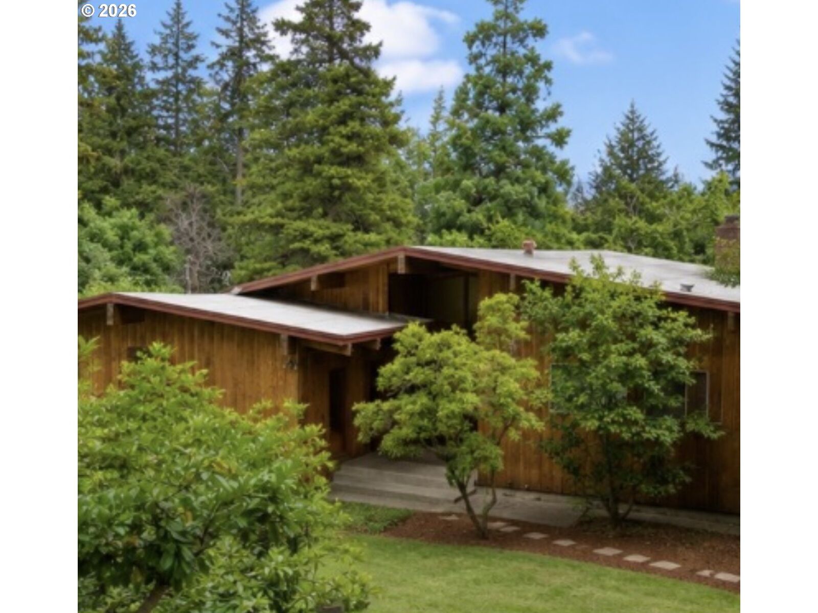 Property Photo: 3401 NW Crest Dr OR 97330