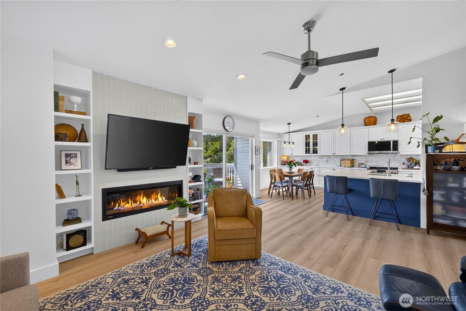 Property Photo:  1510  Skyline Way A-301  WA 98221 
