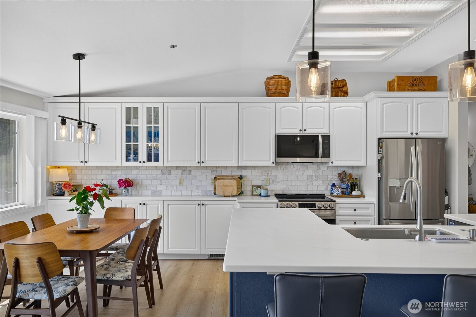 Property Photo:  1510  Skyline Way A-301  WA 98221 