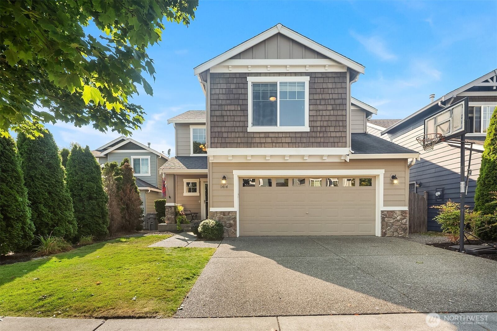 Property Photo: 1414 78th Drive SE WA 98258