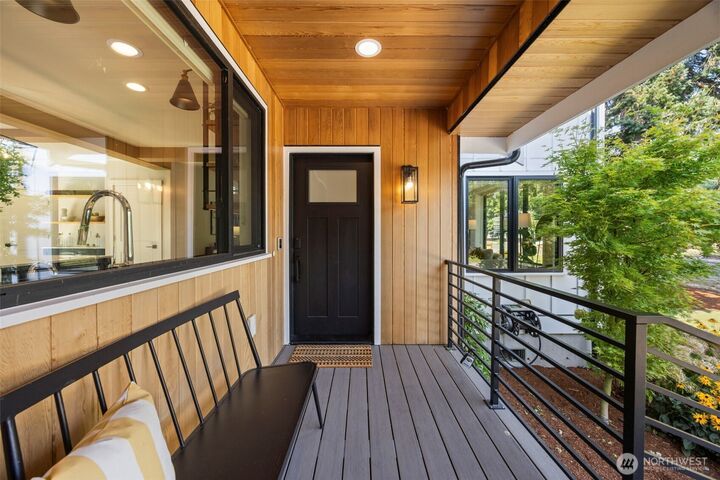 Property Photo: 9047 51st Avenue NE WA 98115