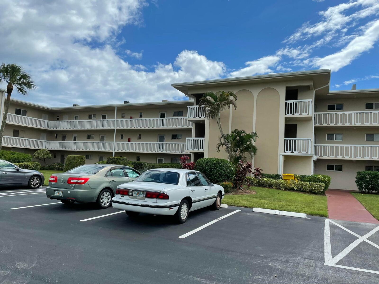 Property Photo:  2668 Garden Drive N 311  FL 33461 