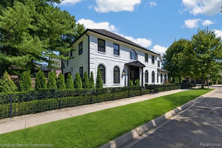 Property Photo:  788 S Bates Street  MI 48009 