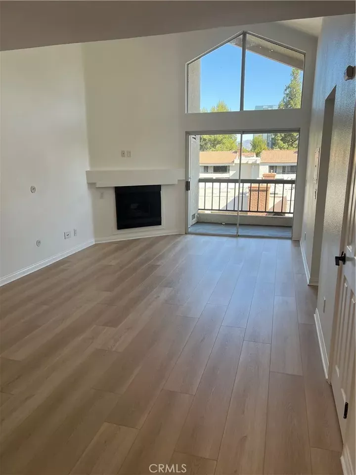 Property Photo:  5550 Owensmouth #317  CA 91367 