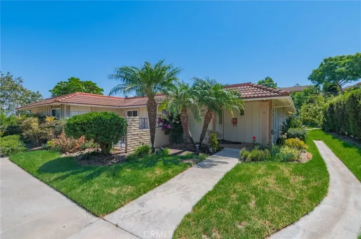Property Photo: 3087 Via Serena North D CA 92637