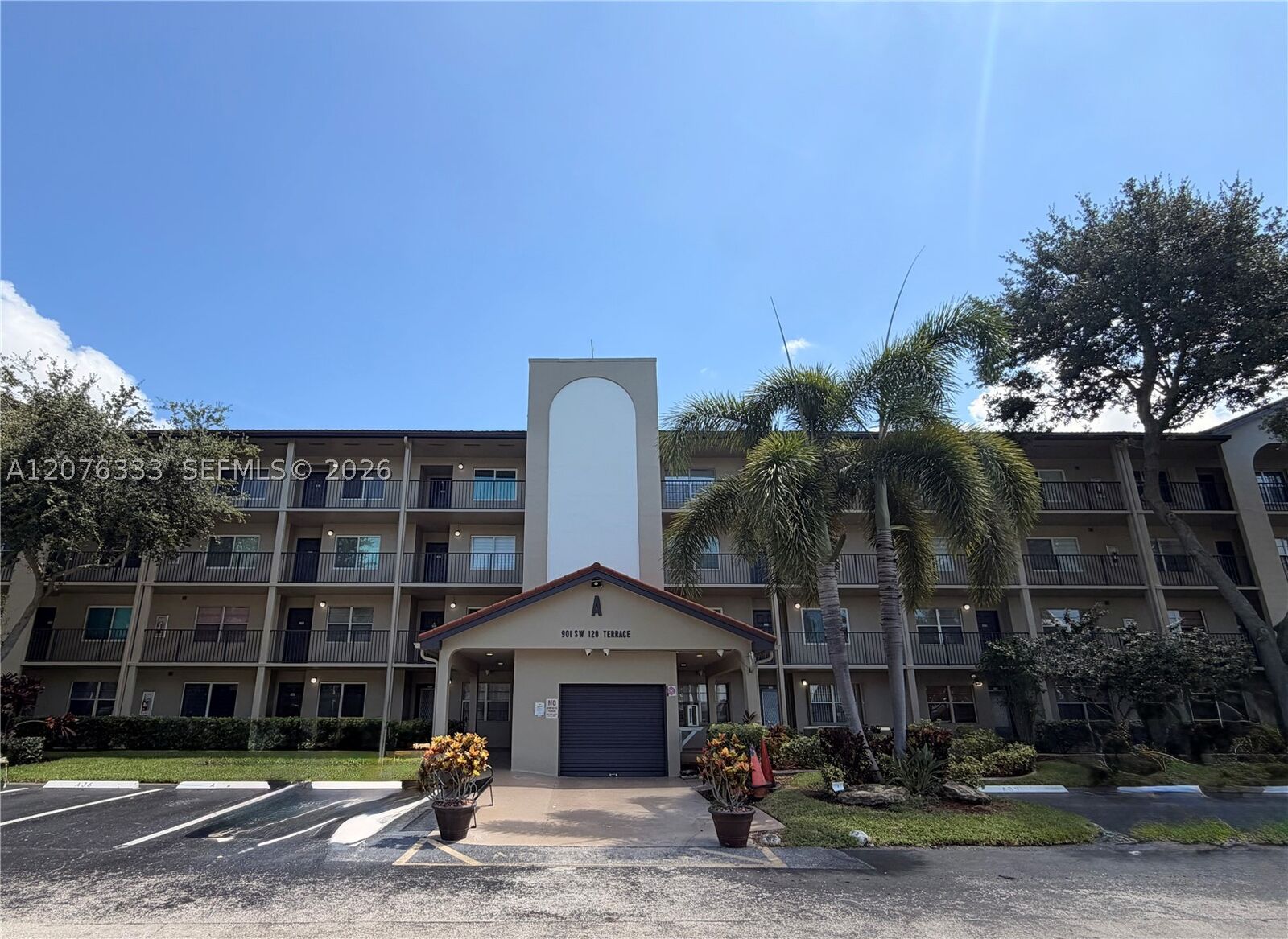 Property Photo:  901 SW 128th Ter 212A  FL 33027 