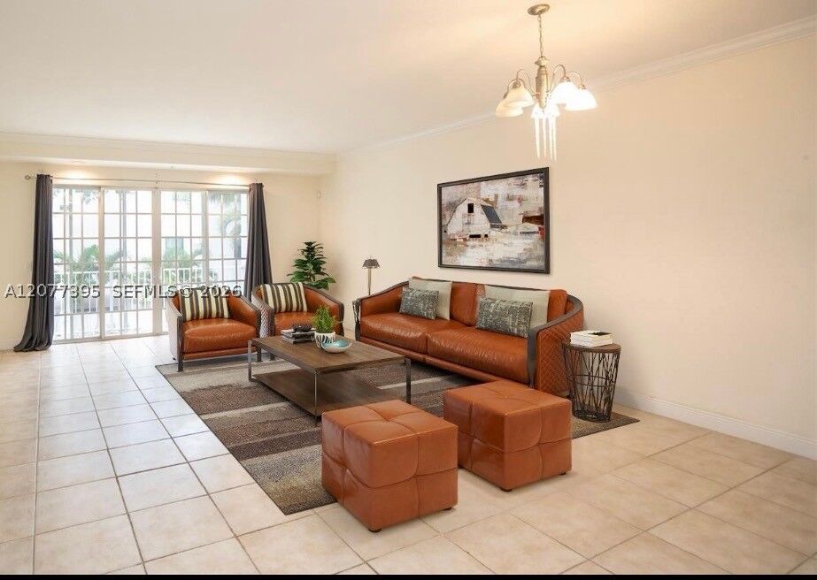 Property Photo: 2685 NE 9th Ave 4 FL 33334