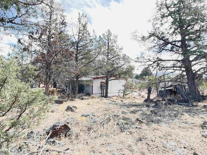Property Photo: 11908 Quartz Ave CA 96064