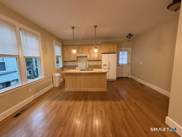 Property Photo: 217 Beacon Street CT 06105