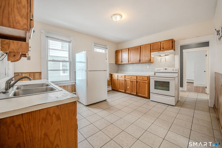 Property Photo:  422 Allen Street  CT 06053 
