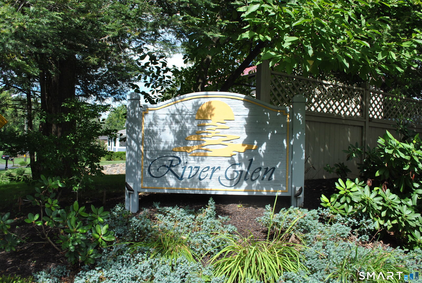 Property Photo: 46 Glen Ridge Court 46 CT 06776