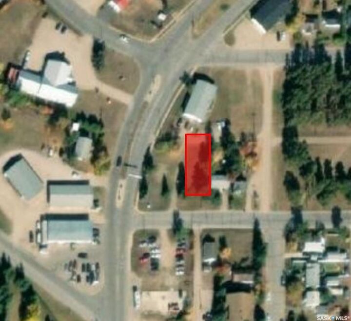 Property Photo:  805 7th Avenue W  SK S0E 1E0 