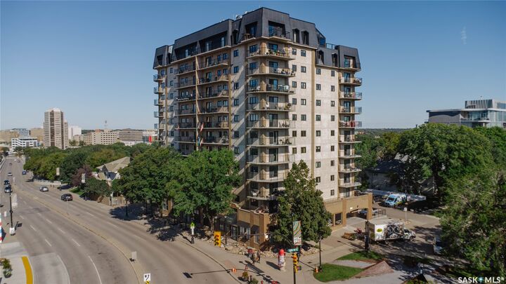Property Photo:  611 University Drive 404  SK S7N 3Z1 