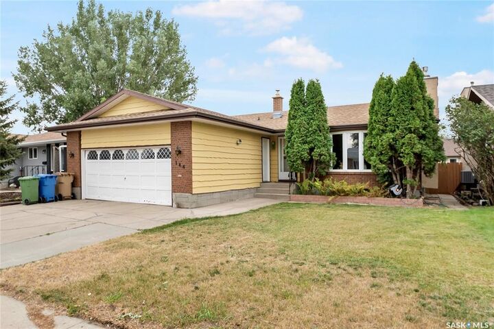 146 Alport Crescent — photo 1