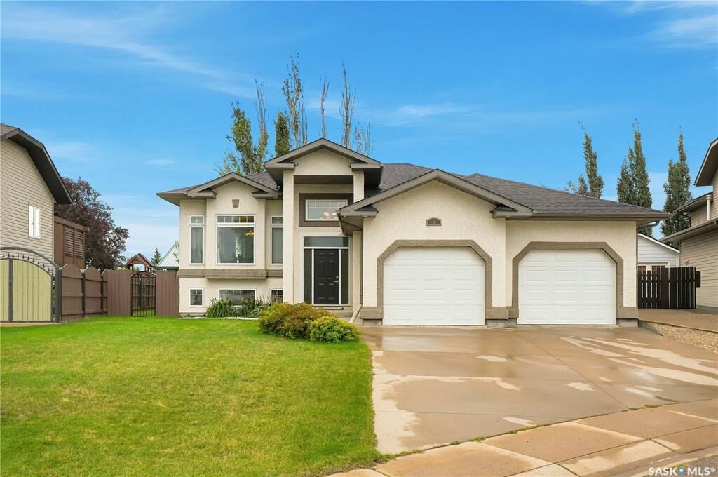 Property Photo: 5 Brooklyn Court SK S0K 0A1