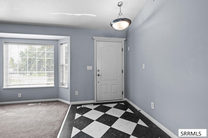 Property Photo:  4225 Birchwood Circle  ID 83406 