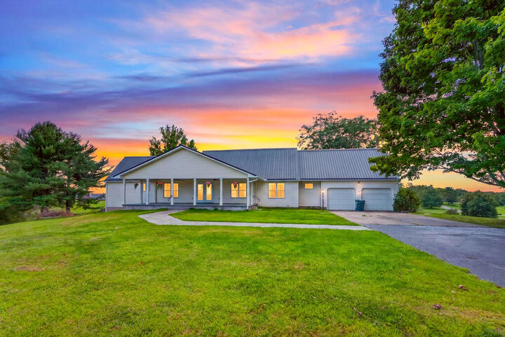 Property Photo:  7 Robin Hill Lane  OH 45640 