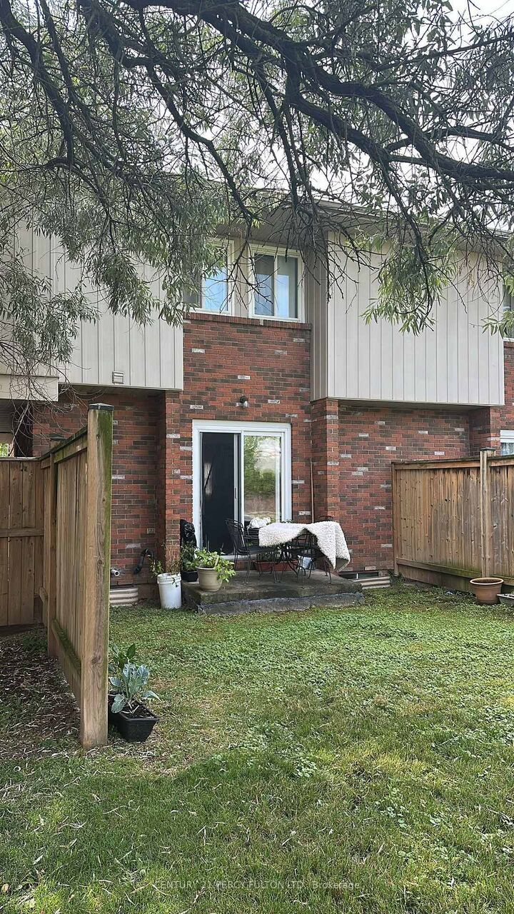 Photo de la propriété:  100 Brownleigh Avenue 156  ON L3B 5V8 