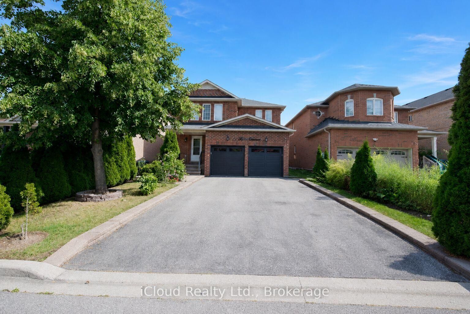 Property Photo: 71 Tufton Crescent ON L7A 3J2