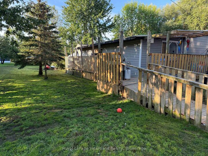 Property Photo:  75049 Hensall Road  ON N0K 1W0 