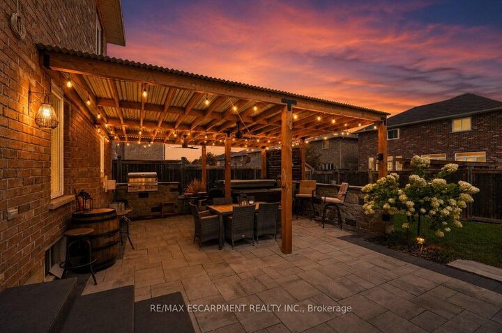 Property Photo: 58 Peach Tree Lane ON L3M 0C1