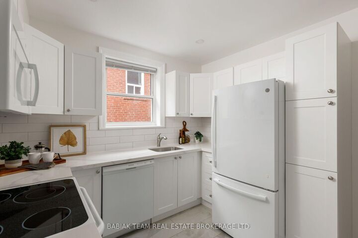 Property Photo: 93 Glendonwynne Road ON M6P 3E7