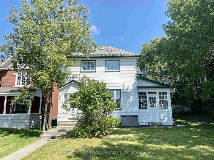 324 Third St S — photo 1