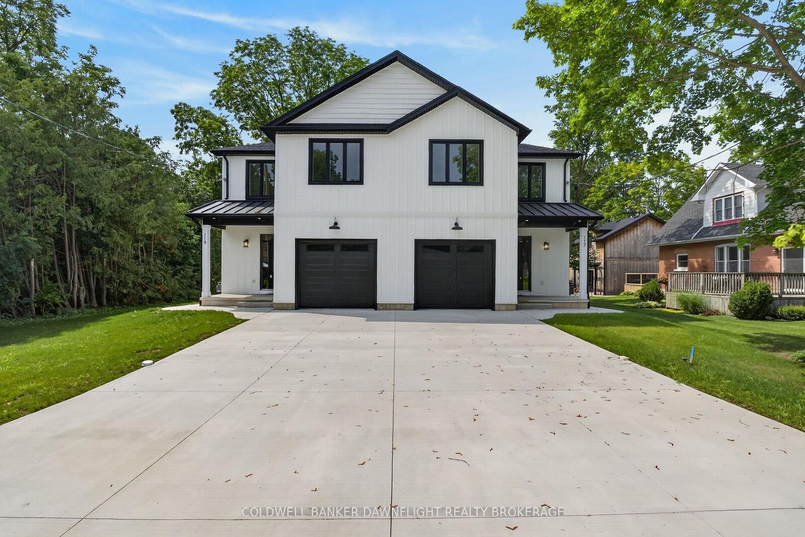 Property Photo:  119 James Street  ON N0M 1A0 
