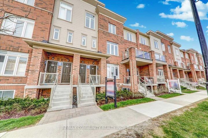 Property Photo:  2718 William Jackson Drive  ON L1X 0E6 