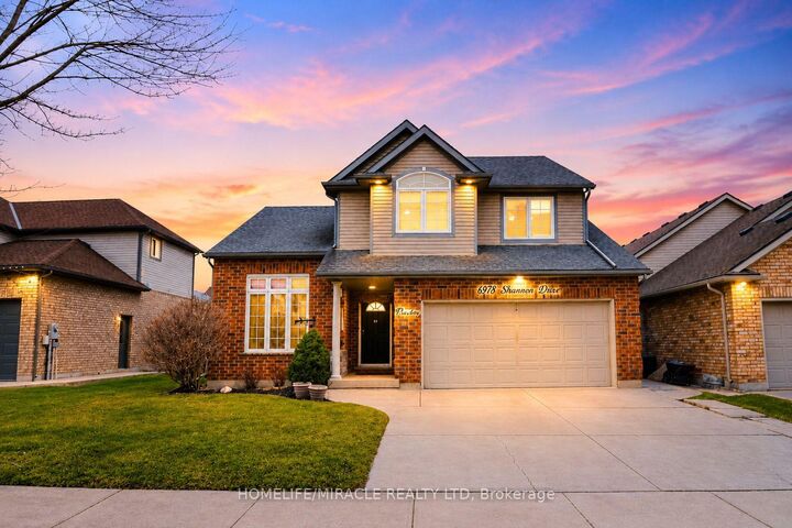Property Photo: 6978 Shannon Drive ON L2H 3N7