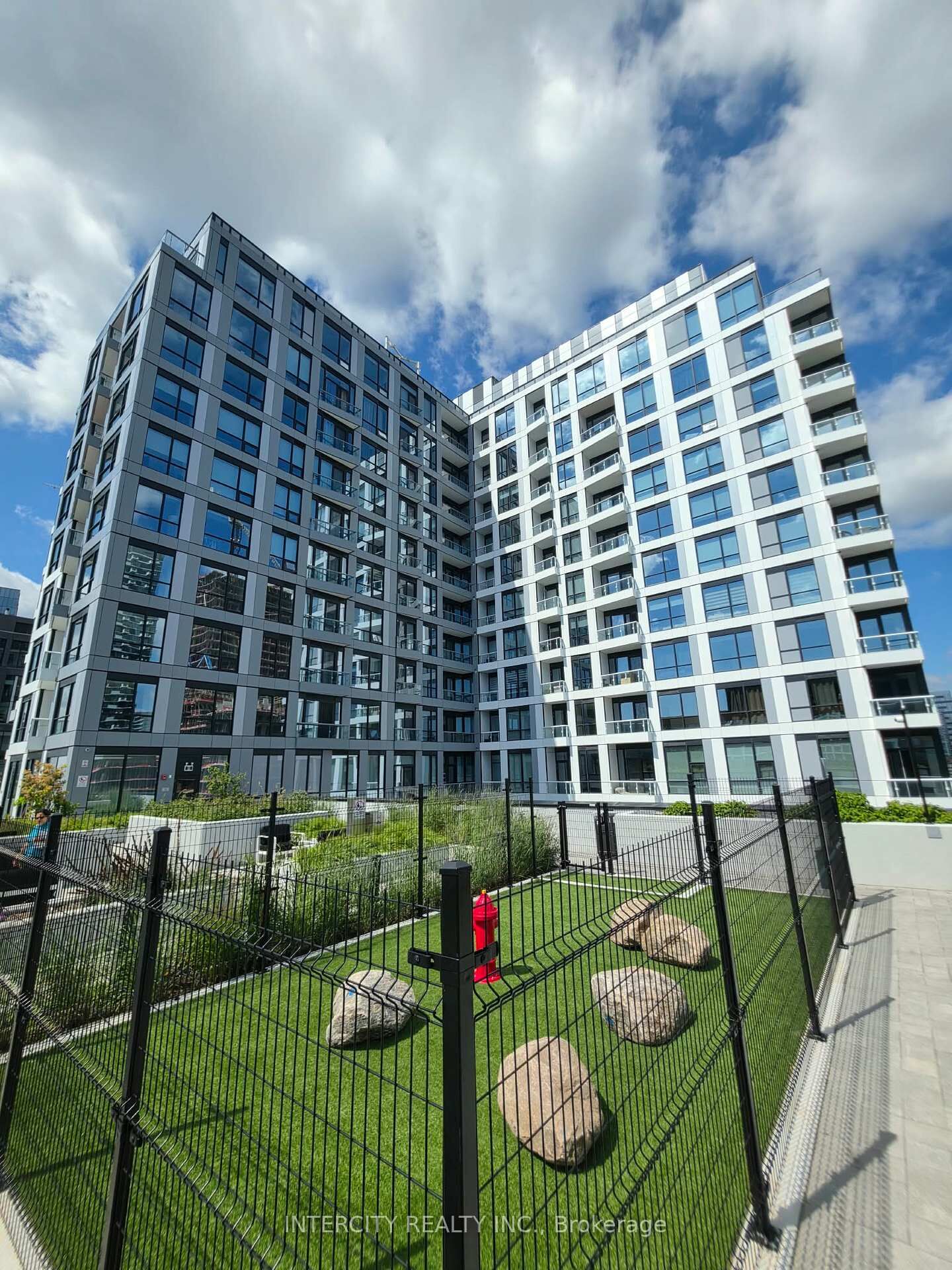 Property Photo:  15 Richardson Street 609  ON M5A 0Y5 