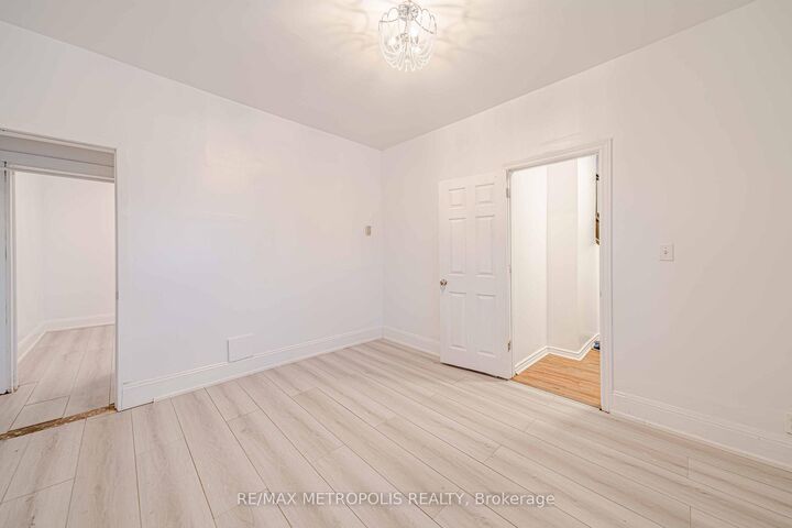 Property Photo: 240 Division Street ON L1G 5M5