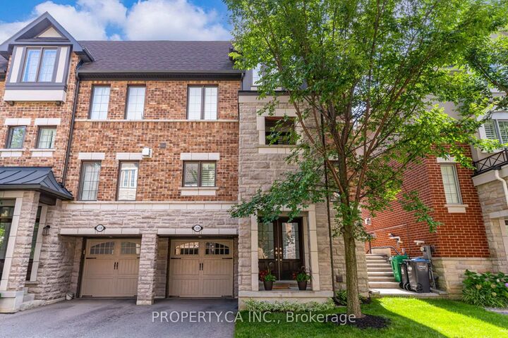 Property Photo: 1226 Azinger Lane ON L5E 0A7