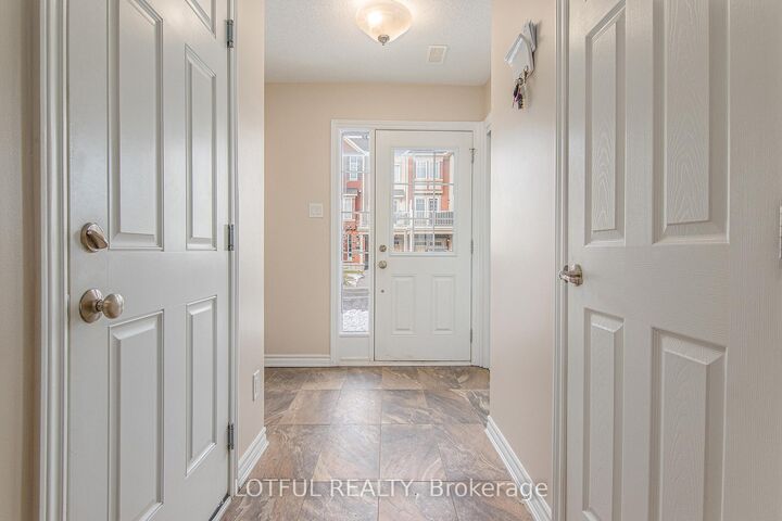 Property Photo:  609 Foxlight Circle  ON K2M 0L9 