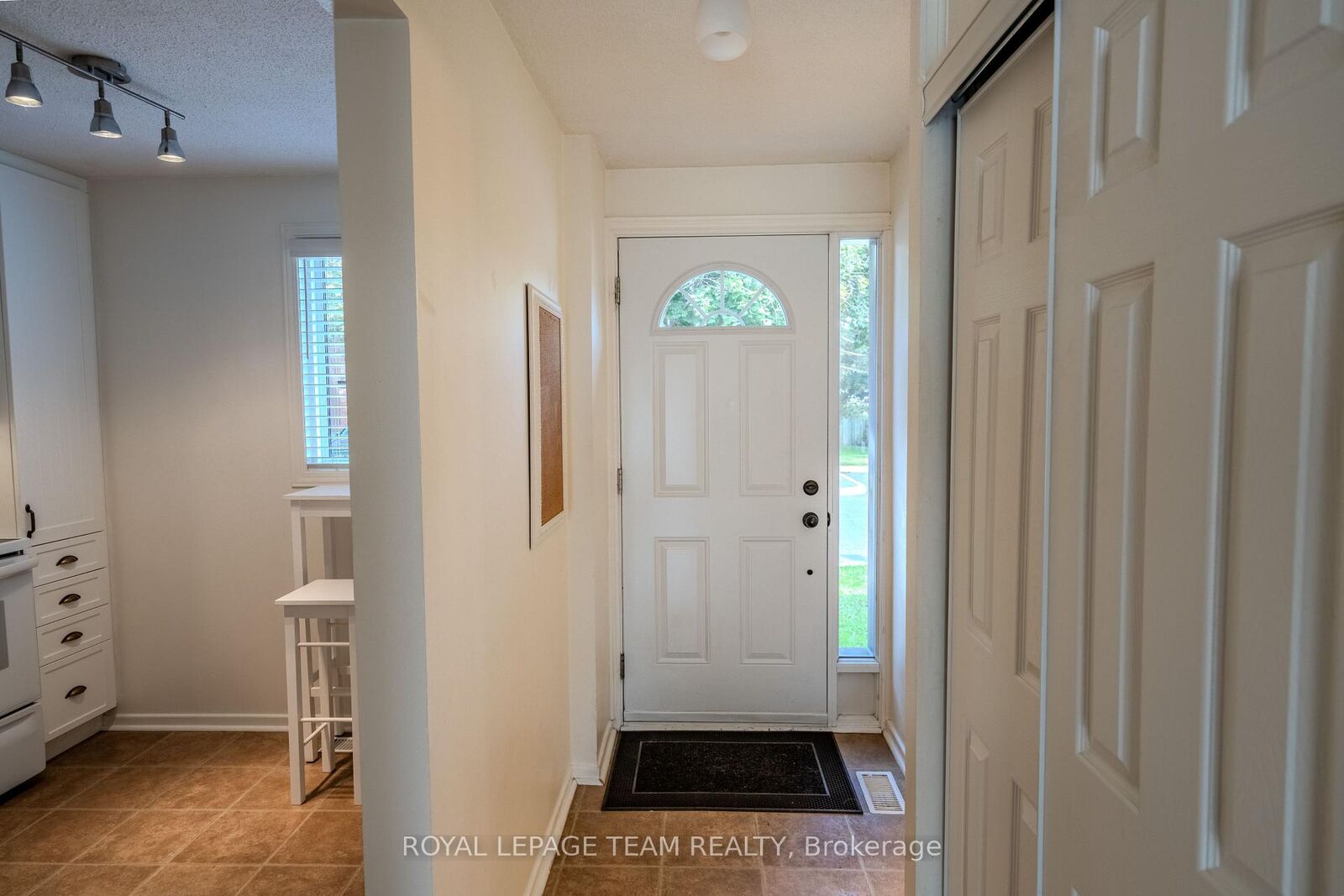 Property Photo: 2 Larkshire Lane B ON K2J 1Y6