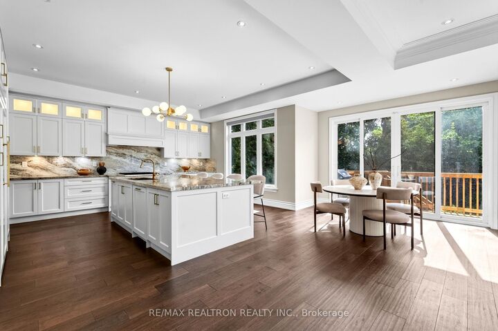 212 Sussex Avenue — photo 1