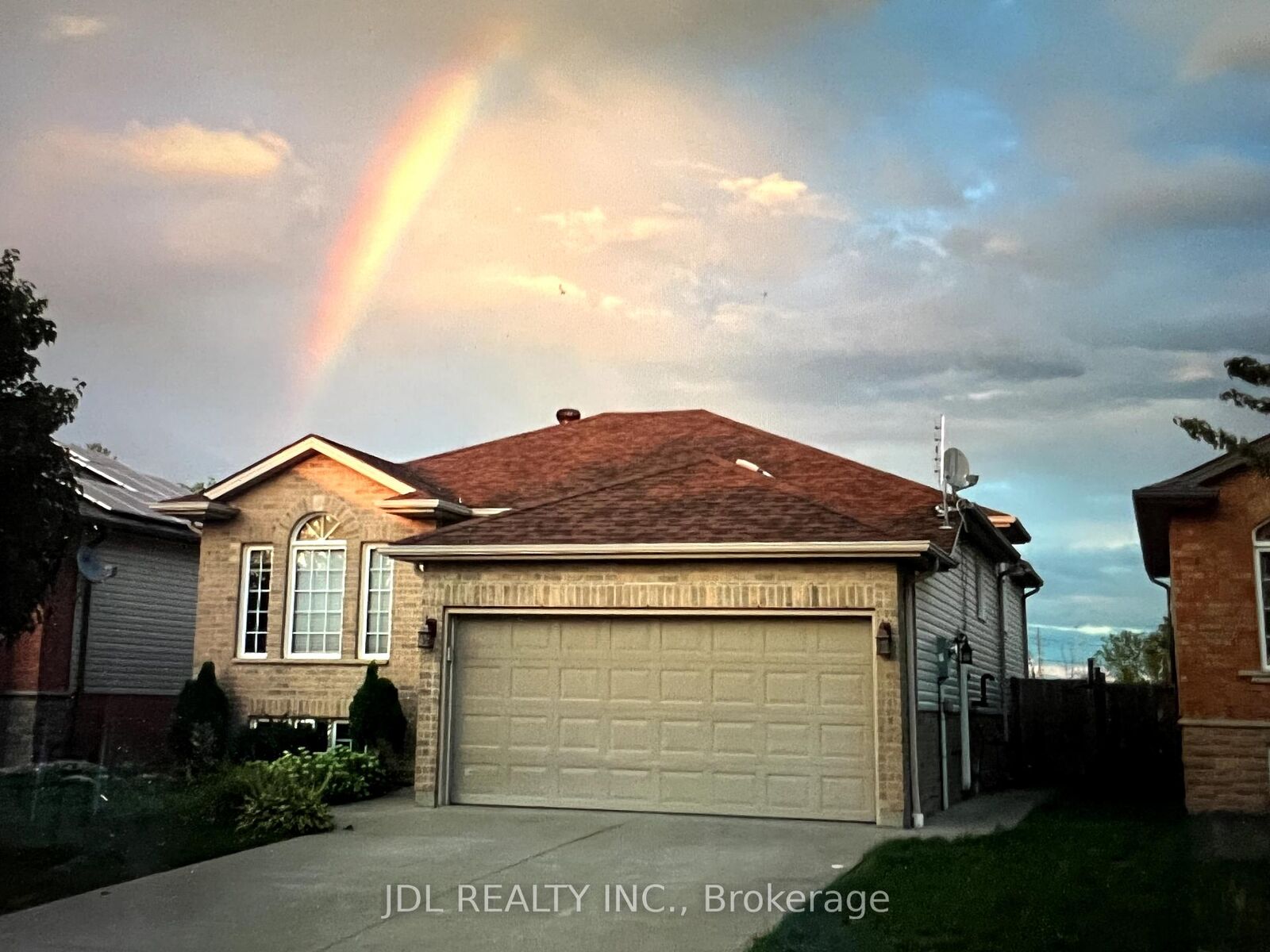Property Photo:  2134 Rockport Street  ON N9G 3A5 