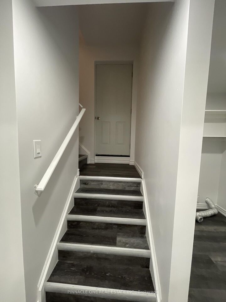 Property Photo:  31 Berryman Lane  ON L6B 1H9 