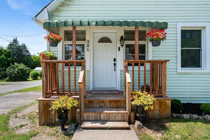 Property Photo: 301 Oxford Street E ON K0G 1J0