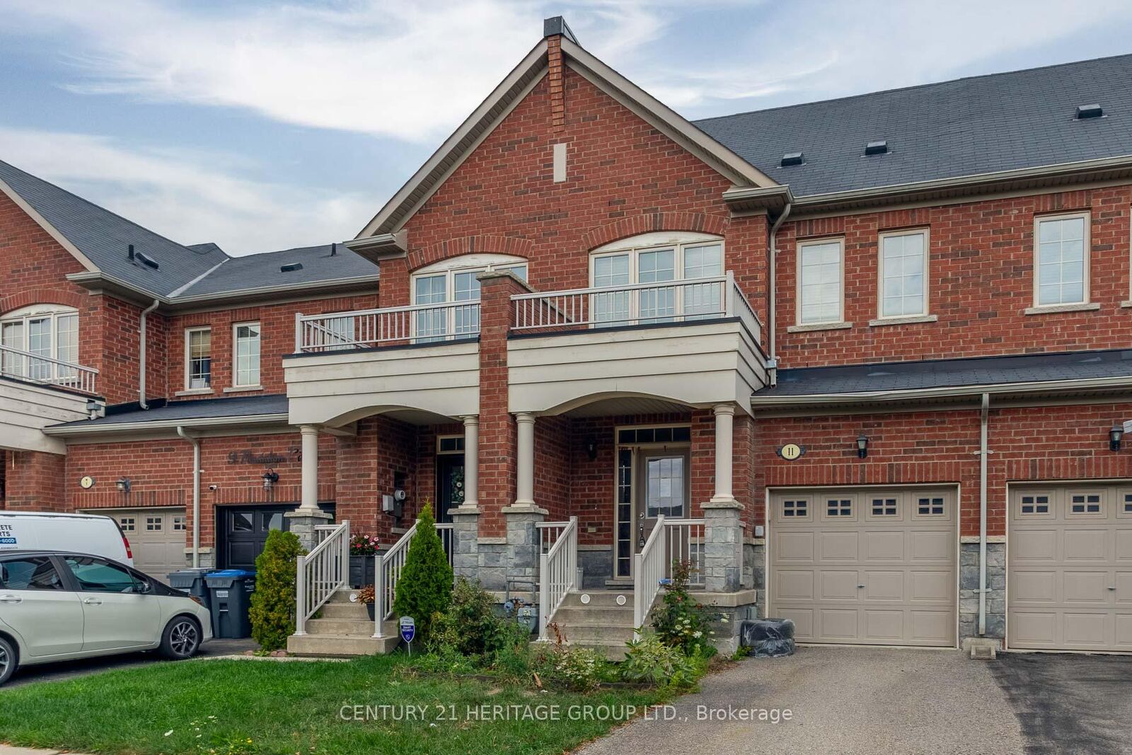 Property Photo:  11 Pendulum Circle  ON L6R 3N5 