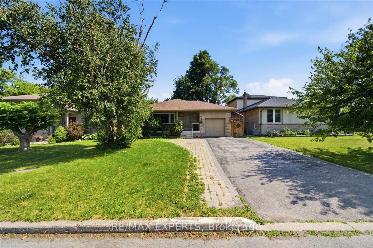 Property Photo:  51 Clifton Avenue  ON M3H 4K9 