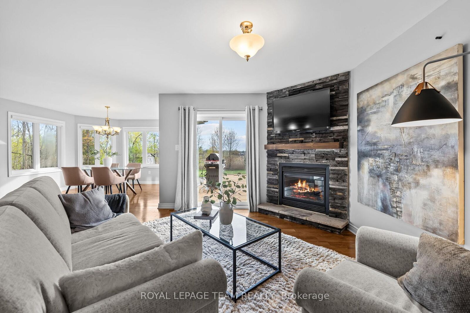 Property Photo: 53 D'Arcys Way ON K0G 1J0