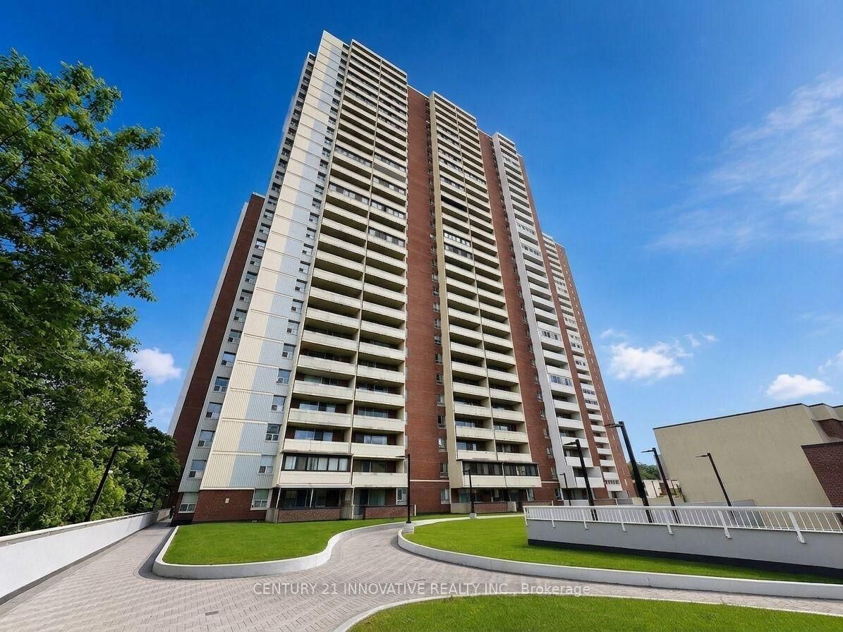 Property Photo:  1 Massey Square 609  ON M4C 5L4 