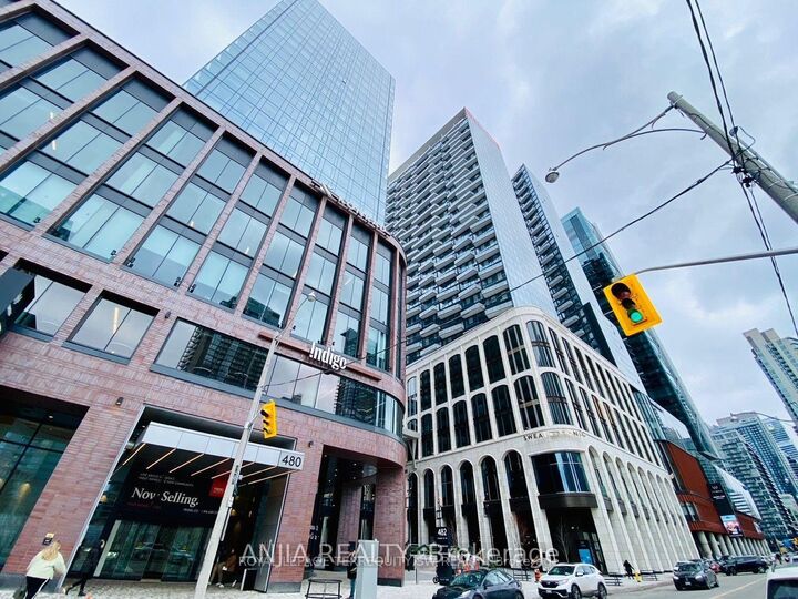 Property Photo: 480 Front Street W 1011 ON M5V 0V5