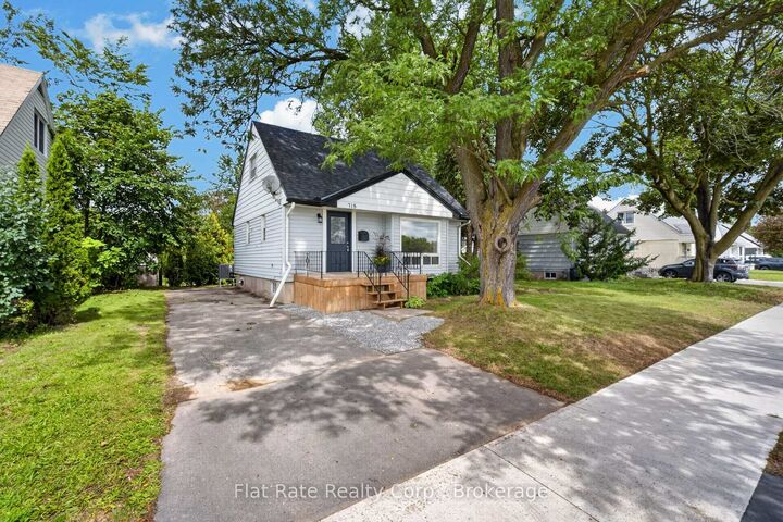 Property Photo:  718 Gillespie Avenue  ON K9J 5N8 